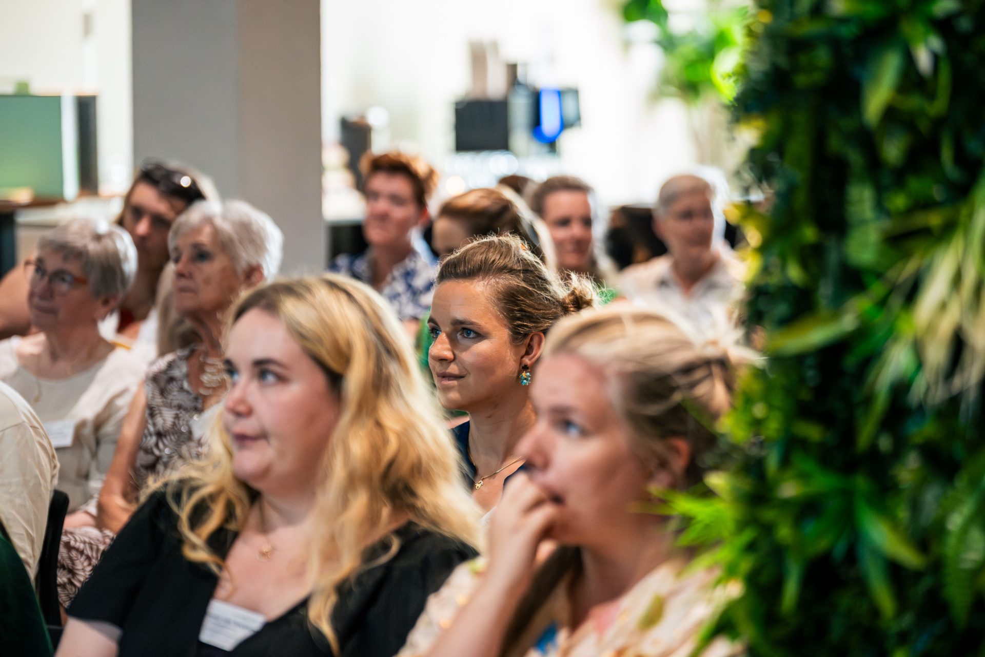 Spreker tijdens het Relocare Symposium aan de Universiteit Maastricht
